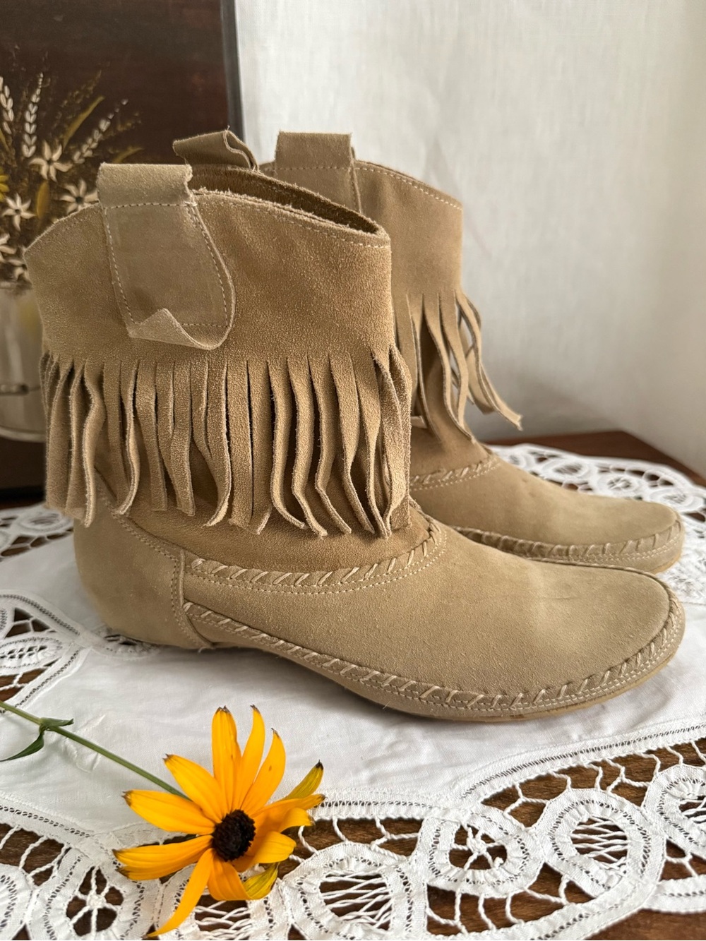 Sundance Suede Fringe Moccasin Ankle Boots 36 US 6 Beige Boho Italy Booties